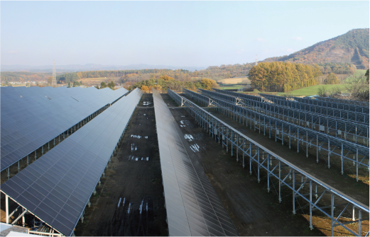 岩手町太陽光発電所「サンサンうきうきソーラーパーク」